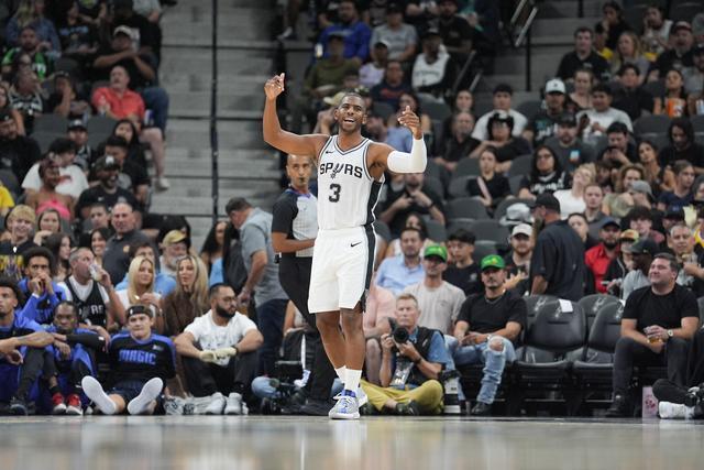 不在状态！郭艾伦正负值全队最低 昨日仍阳性