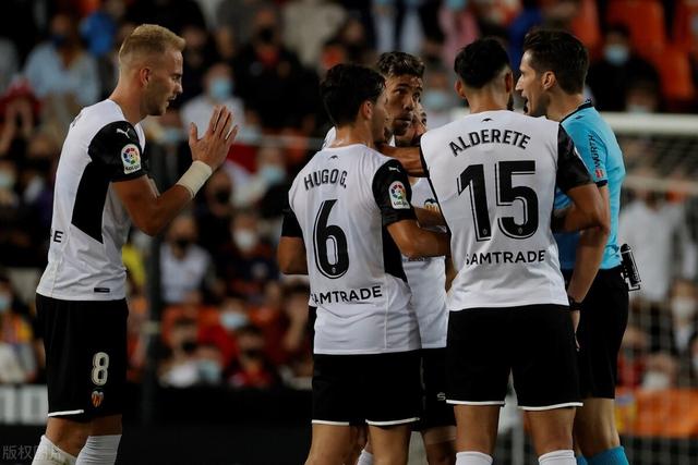 亚历山大24+10英格拉姆低迷 雷霆4-0横扫鹈鹕