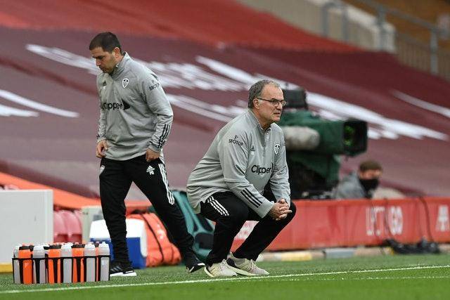 掘金大胜骑士锁定季后赛 76人送猛龙13连败